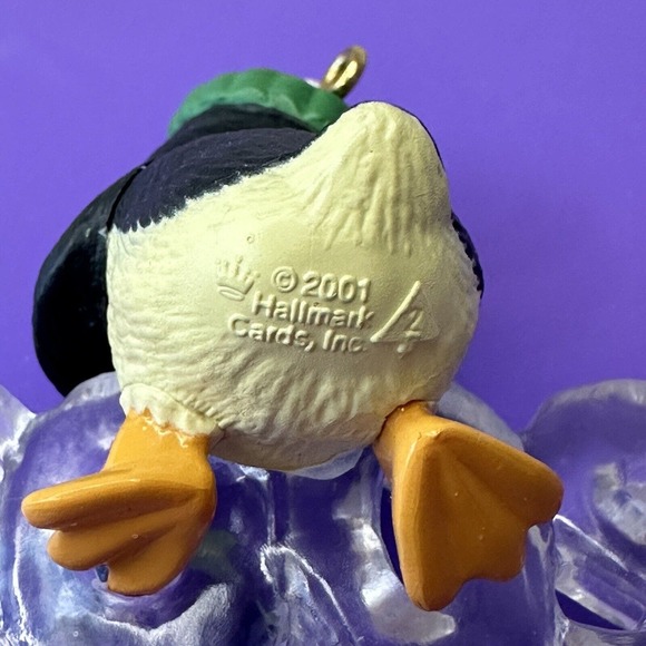 Hallmark Cool Decade 2001 Penguin Polar Animal Figurines, Dated Discontinued VTG - Picture 2 of 5